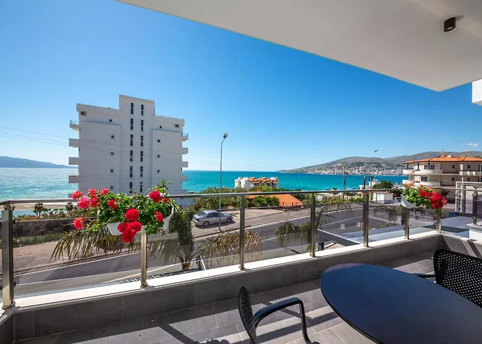 Azure Inn Hotel Sarandë